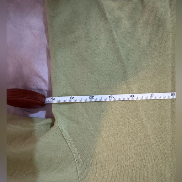 Babaa Sweater - Picture 4 of 6